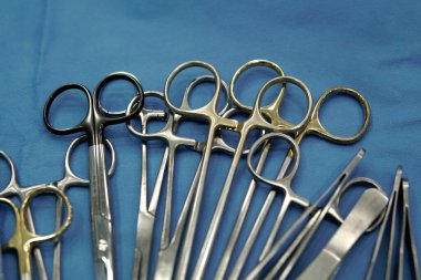 Cerrahi operasyon için tıbbi araçlar, kapatın