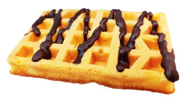 Beyaz arka planda çikolata soslu nefis waffle.