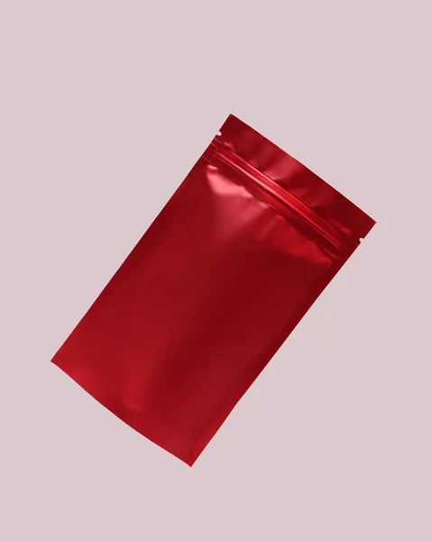 Mockup Ενός Μικρού Κόκκινου Σάκου Καφέ Σταθερή Συσκευασία Για Κόκκους — Φωτογραφία Αρχείου