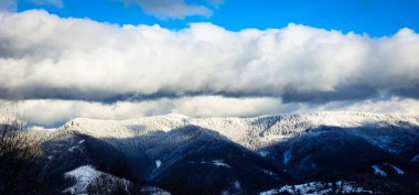 Karpatya dağlarında kış