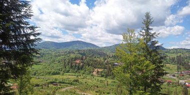 Dağların güzel manzarası