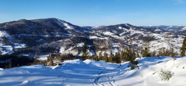 Dağların güzel manzarası