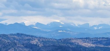 Slovakya 'daki Tatra dağının panoramik manzarası