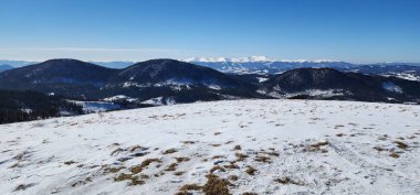 Dağlı güzel kış manzarası