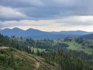 Dağların güzel manzarası