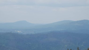 Dağların güzel manzarası