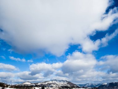 Dağların güzel manzarası