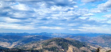 Dağların güzel manzarası