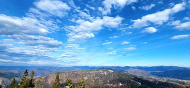 Dağların güzel manzarası