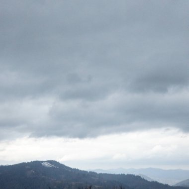 Güzel kış dağ manzarası