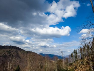 Dağların güzel manzarası