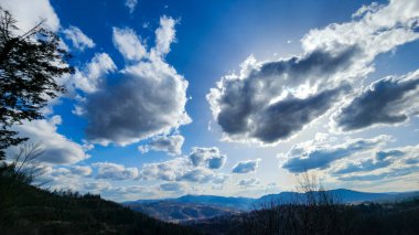 Dağların güzel manzarası