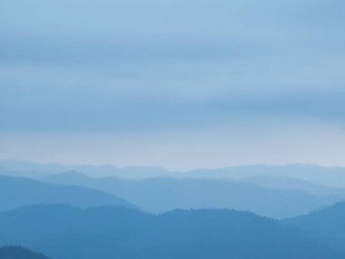 Dağların güzel manzarası