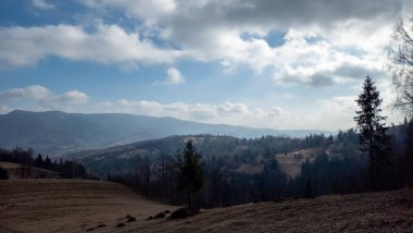 Dağların güzel manzarası