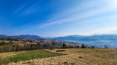 Karpat Dağları 'nın yukarıdan görünüşü.