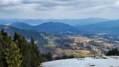 Dağların güzel manzarası