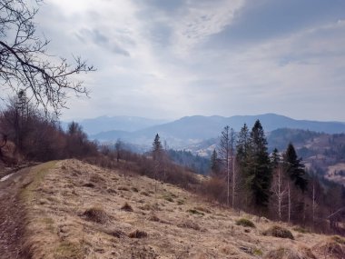 dağlarda güzel manzara