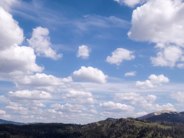 Karpatlar 'daki güzel dağların manzarası