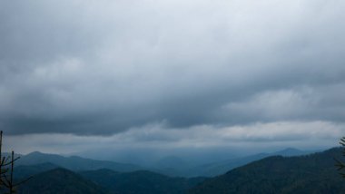 Dağların güzel manzarası