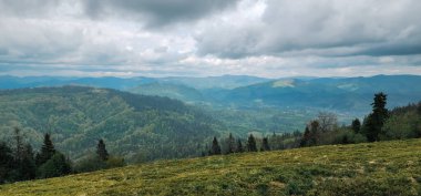 Dağların güzel manzarası