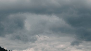 Dağların güzel manzarası