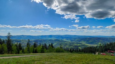 Güzel dağ manzarası