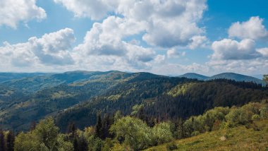 Karpatlar 'daki güzel dağ manzarası
