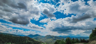 Güneşli bir günde güzel dağ manzarası, tatra dağları, Polonya.