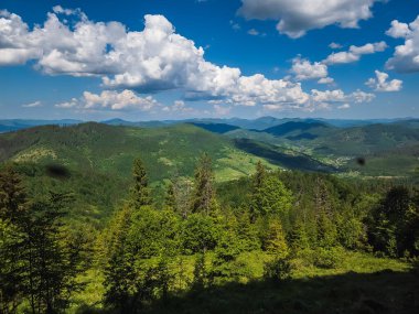 Dağların güzel manzarası
