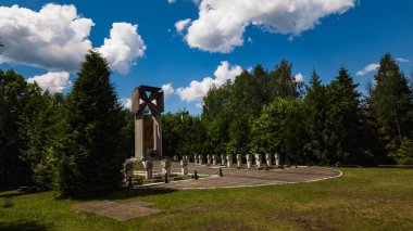 Şehirdeki dünya savaşı anıtı..