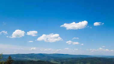 Dağların güzel manzarası