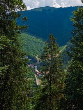 Dağların güzel manzarası