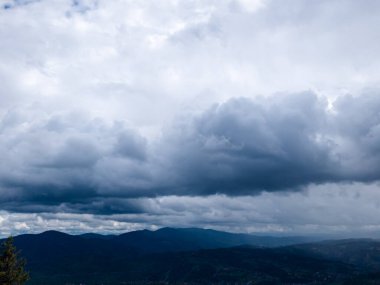 Dağların güzel manzarası
