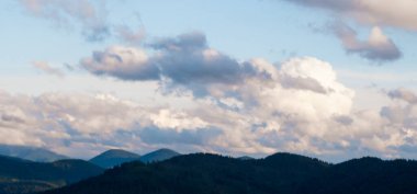 Dağın tepesinden güzel manzara