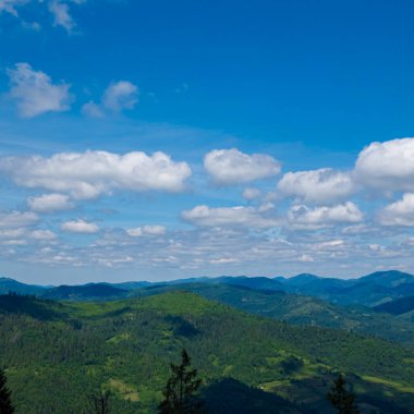 Dağların güzel manzarası