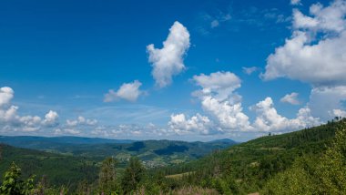 Ukrayna 'daki Karpatlar' ın güzel manzarası