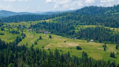 Dağların güzel manzarası