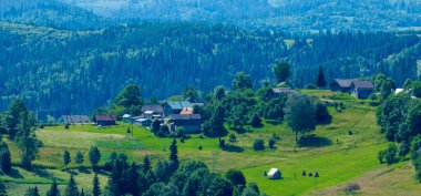 Dağların güzel manzarası