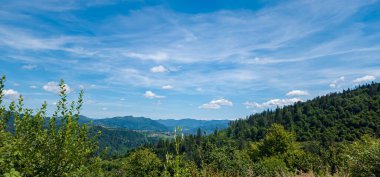 Dağların güzel manzarası