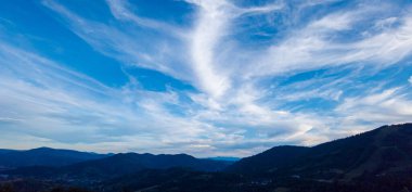 Güzel dağ manzarası