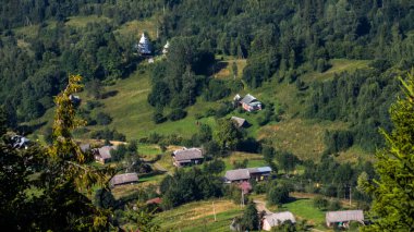 Dağın tepesinden manzara, Karpat Dağları, Ukrayna