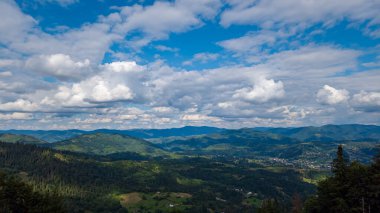 Karpatlar 'da yaz, Ukrayna