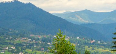 dağlarda güzel manzara