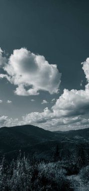 Dağların güzel manzarası