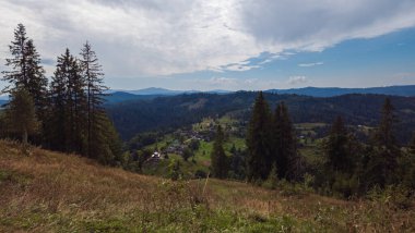 Karpat dağlarının güzel manzarası