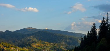 Dağların güzel manzarası