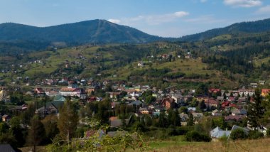 Karpatlar 'da güzel bir yaz manzarası