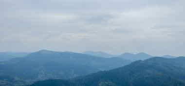 Dağların güzel manzarası