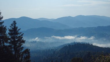 Dağların güzel manzarası