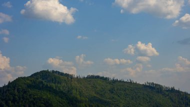 Dağların güzel manzarası